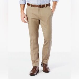 NEW Dockers Mens 36X30 Slim Tapered Leg Pants Khaki Tan Flat Front Chino